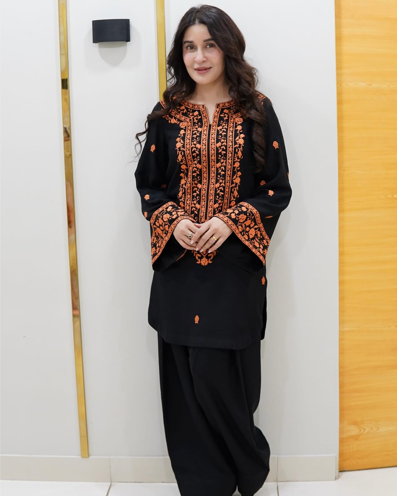 SOFIA MEDIUM & LARGE SIZE
