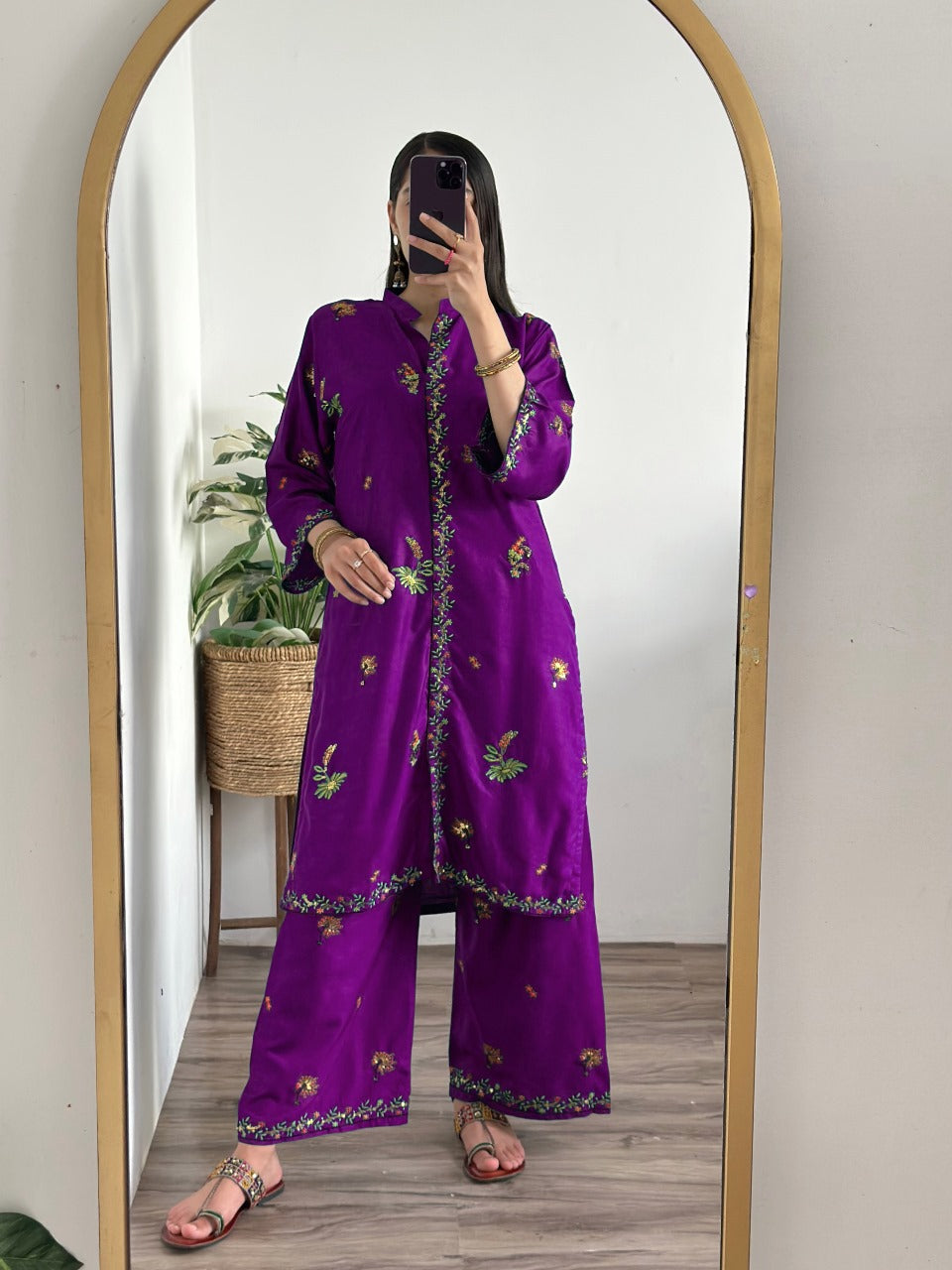 AAIRA SEQUENCE EMBROIDERY FRONT CUT 2PC