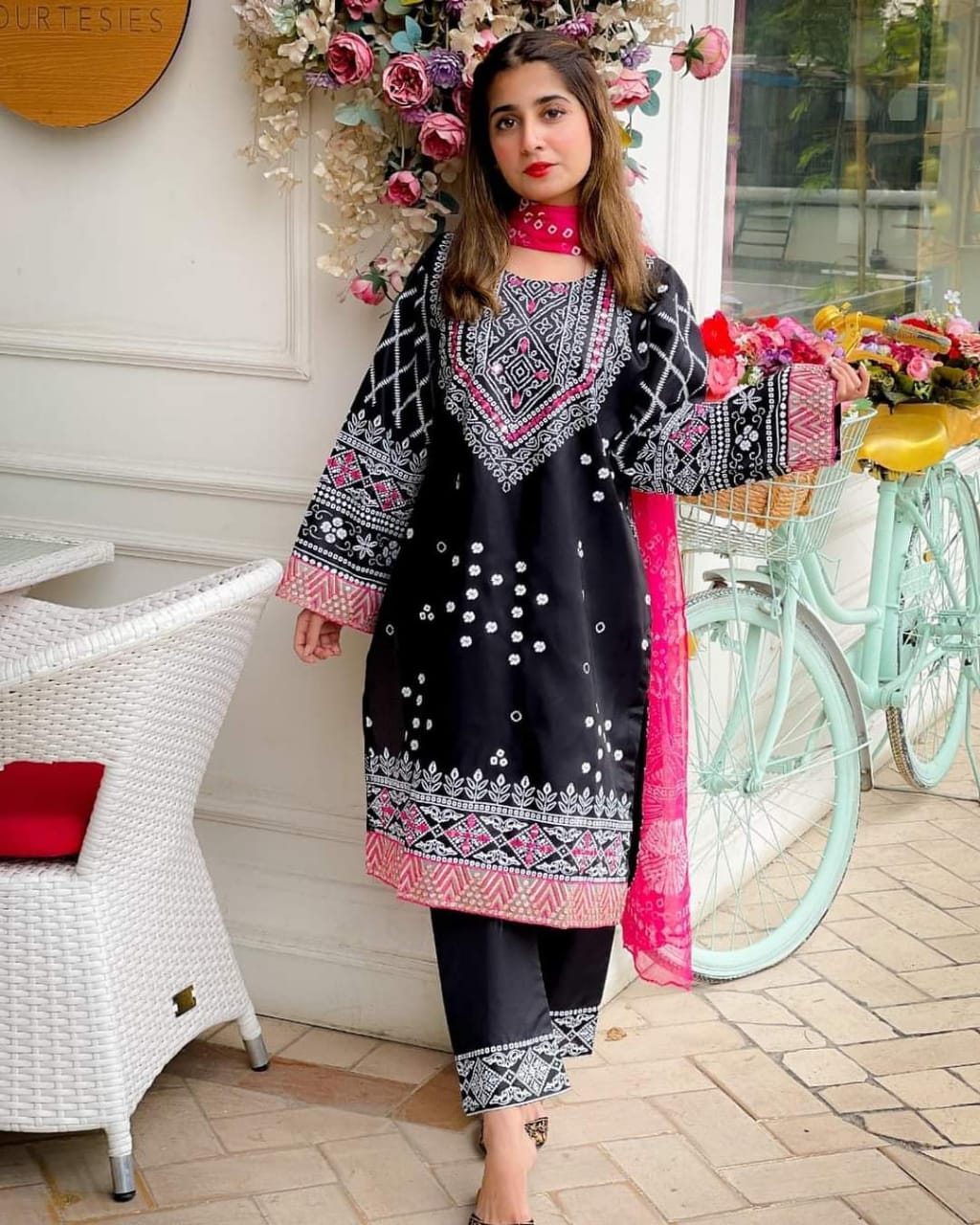 CHUNRI – Silk Premium 3PC Embroidered Set