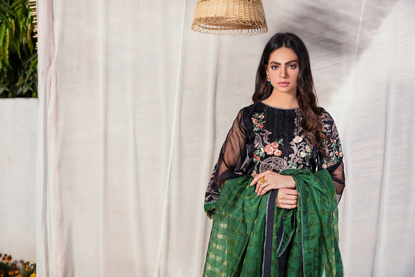 Nazneen - Rohtas Clothing