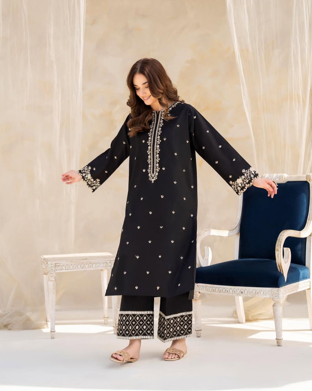 HOCK – Black Embroidered Long Length 2PC