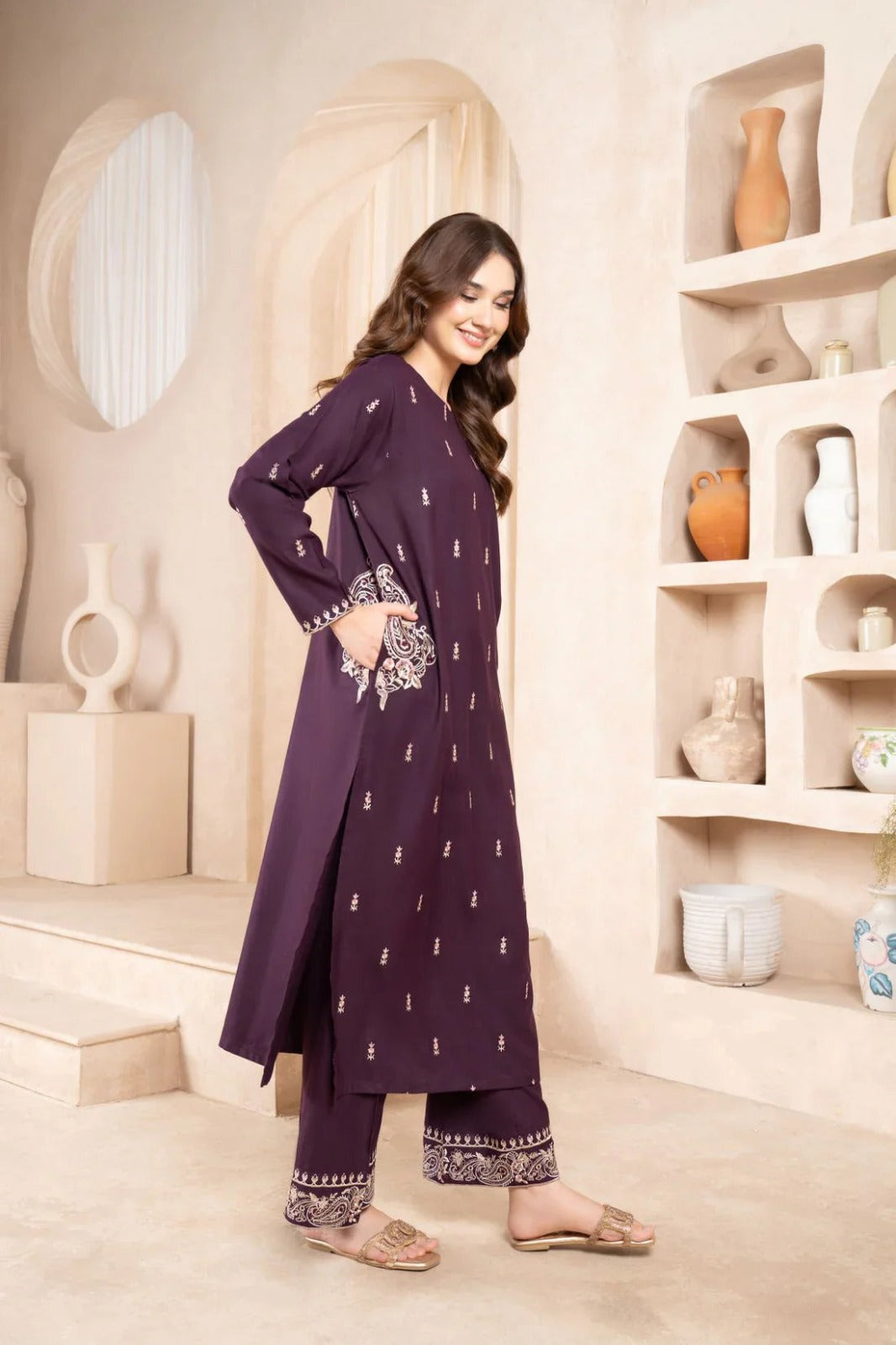 NAAZ – Embroidered Long Length 2PC (Double Pocket)