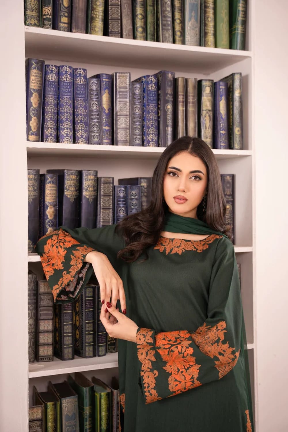 OMAL – Embroidered Long Length 2PC