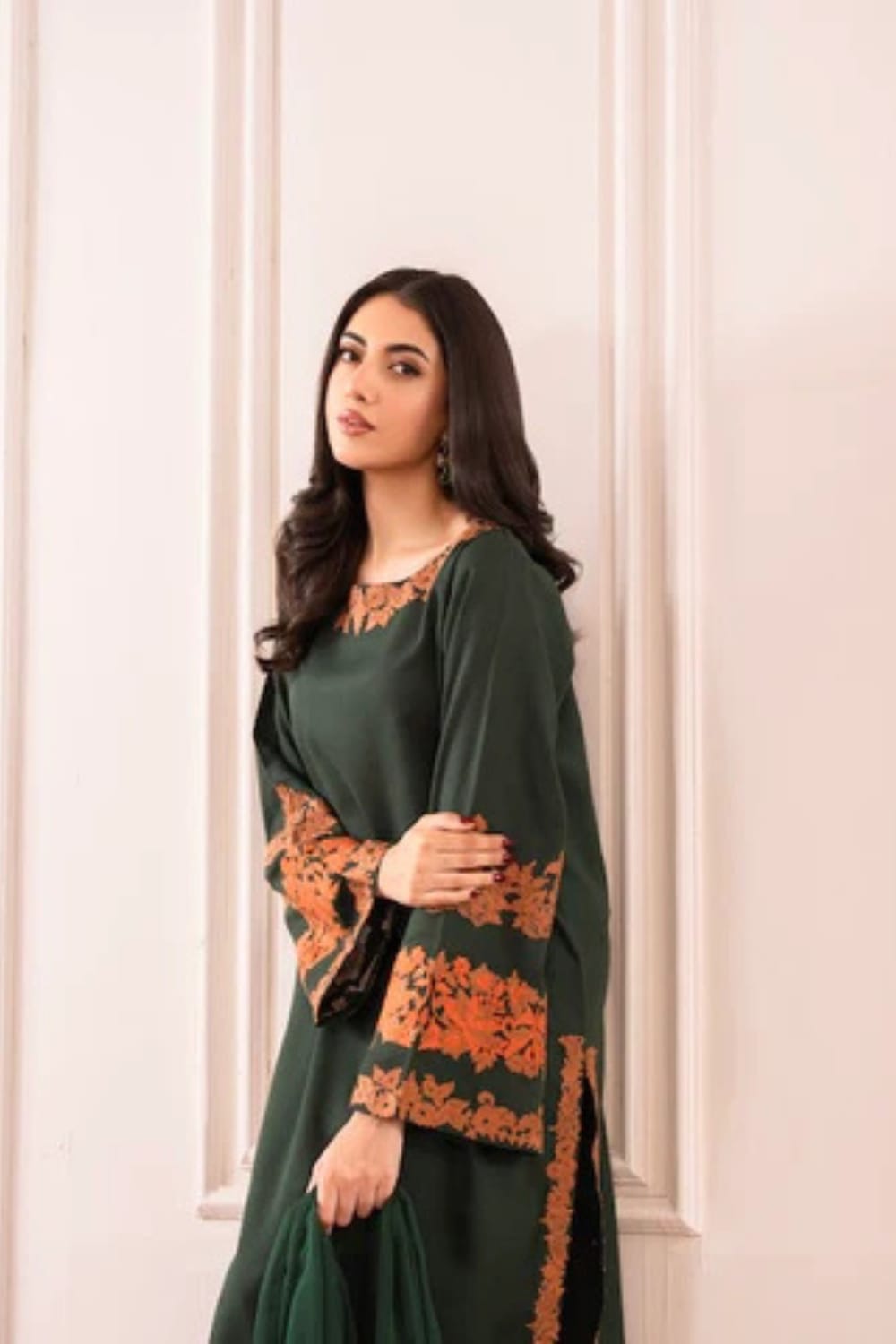 OMAL – Embroidered Long Length 2PC