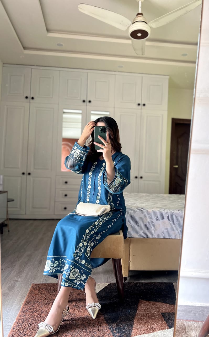 SAHER – Embroidered Long Length 2PC
