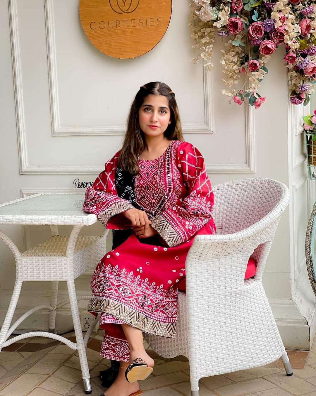 CHUNRI – Silk Premium 3PC Embroidered Set